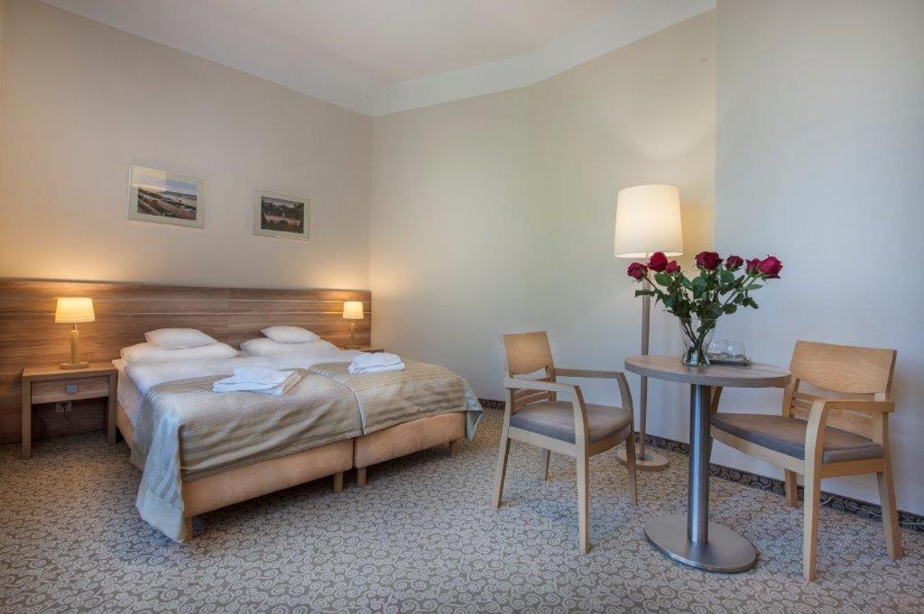 Hotel Cesarskie Ogrody Свиноуйсьце Экстерьер фото