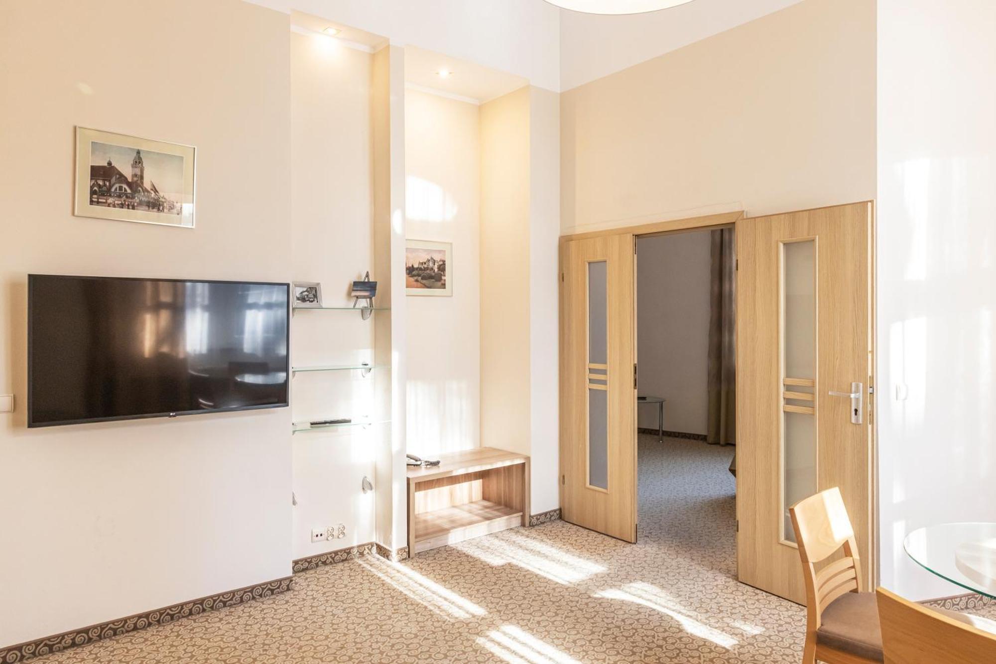 Hotel Cesarskie Ogrody Свиноуйсьце Экстерьер фото