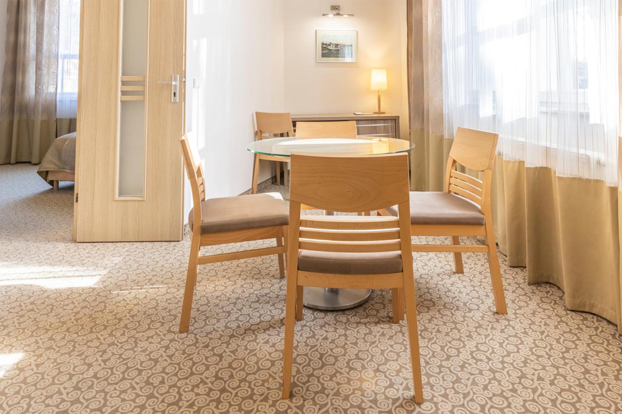 Hotel Cesarskie Ogrody Свиноуйсьце Экстерьер фото