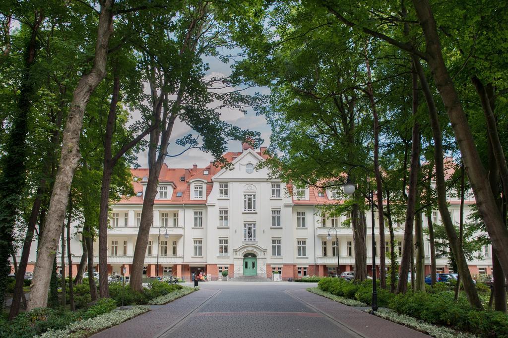 Hotel Cesarskie Ogrody Свиноуйсьце Экстерьер фото