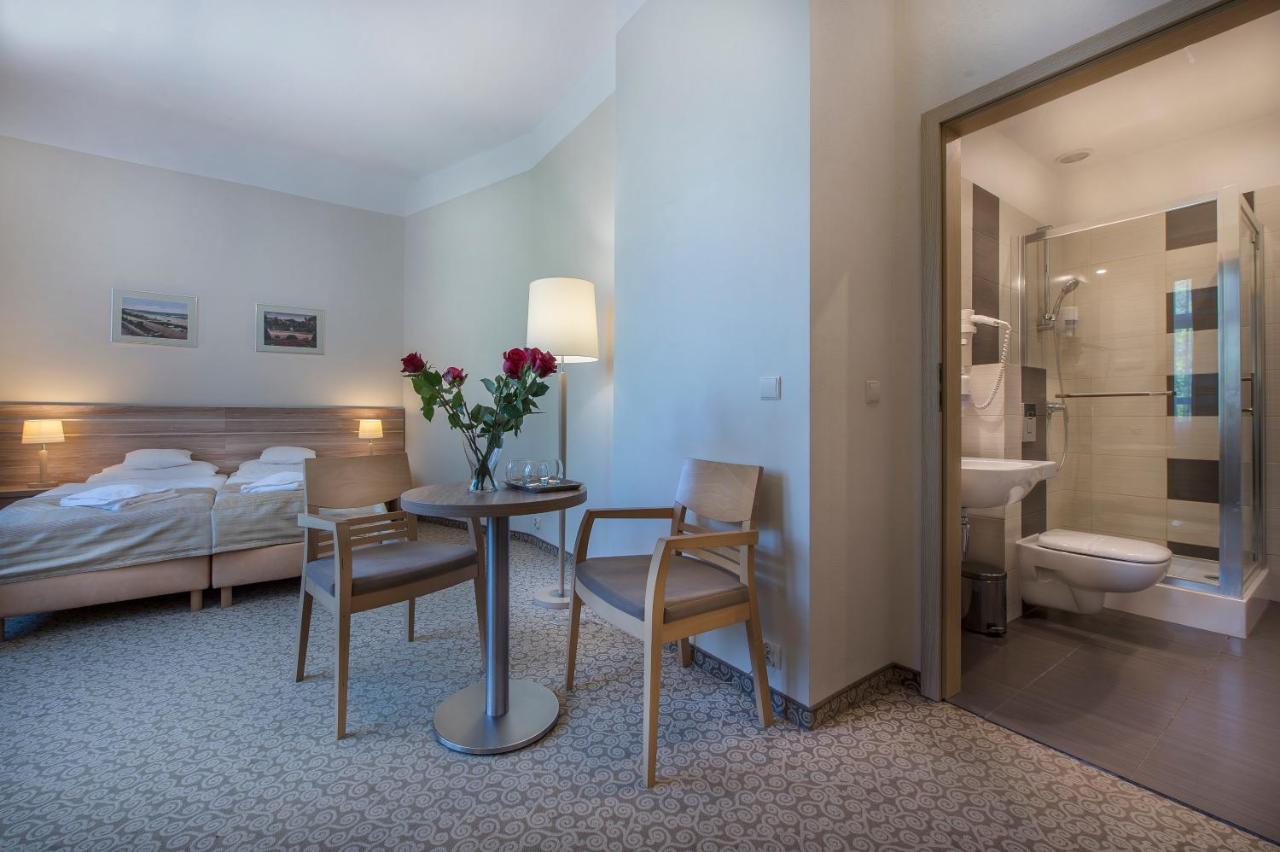 Hotel Cesarskie Ogrody Свиноуйсьце Экстерьер фото